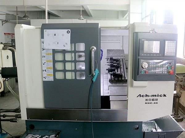 長鴻精密工廠風采